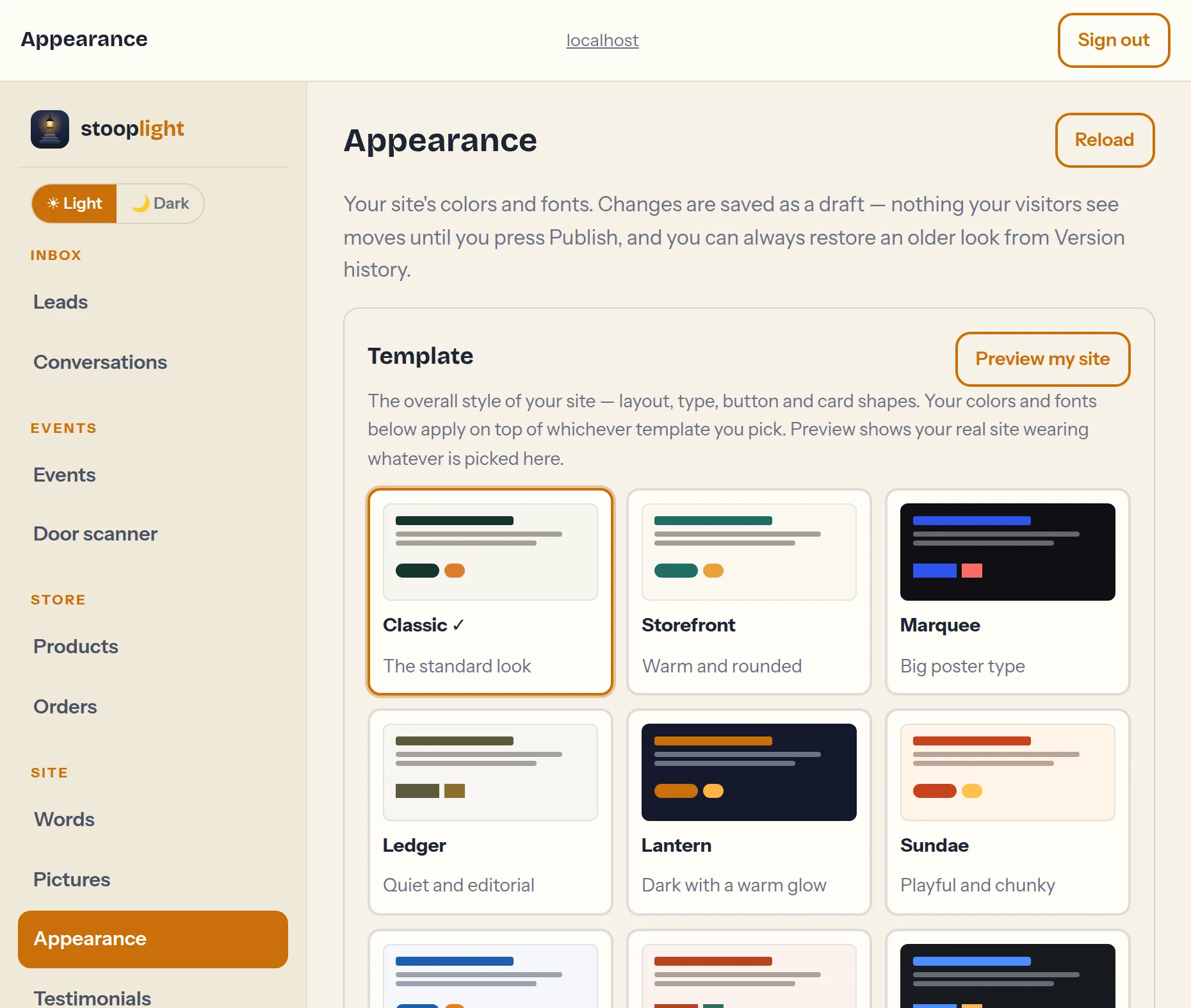 The Appearance tab — twelve templates, ready-made color sets, six color roles, and two fonts